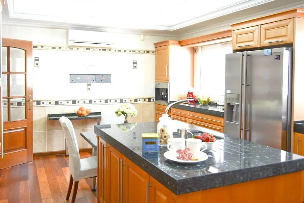 Spectacular Villa In Benalmadena