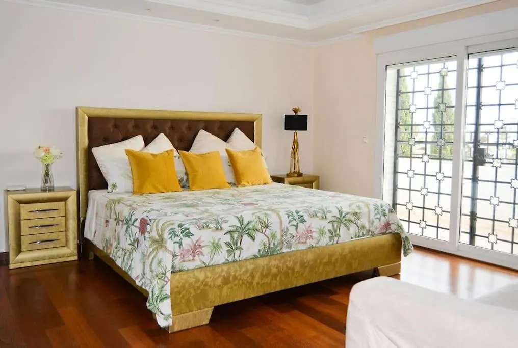 Spectacular Villa In بينالماذينا إسبانيا